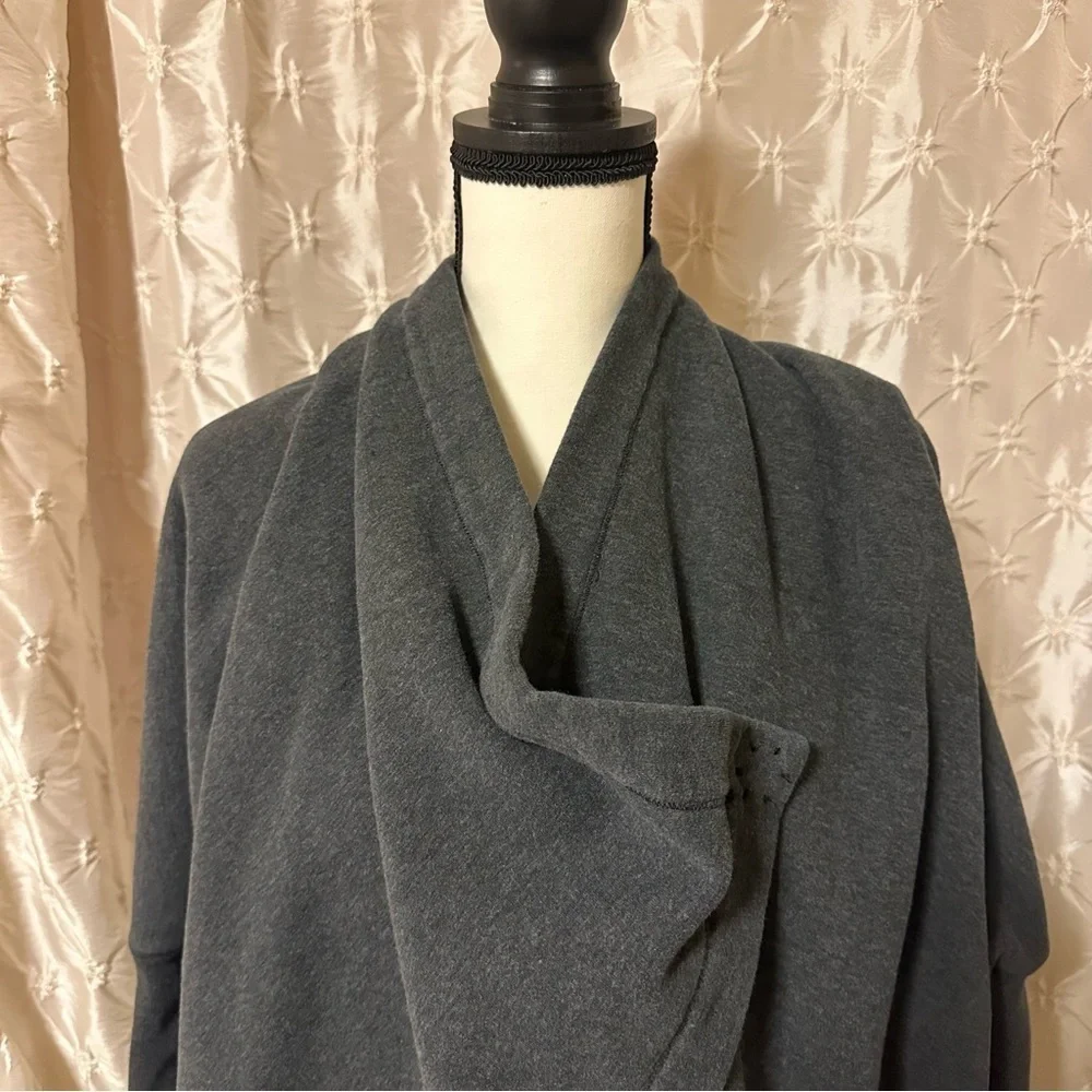 Lululemon It Makes Two Wrap Heathered Black Gray Fleece Open Front
